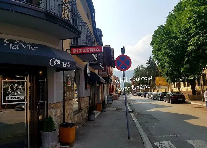 White Arrow 아파트